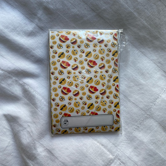 Sturdy Tiger Polaroid String & Clips Set with Polaroid Boarder Stickers - Picture 7 of 13